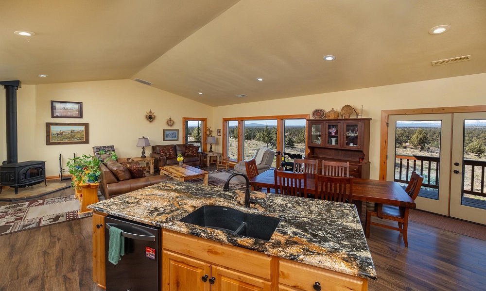 6215 SW Marmot Ct_0097 rs 24